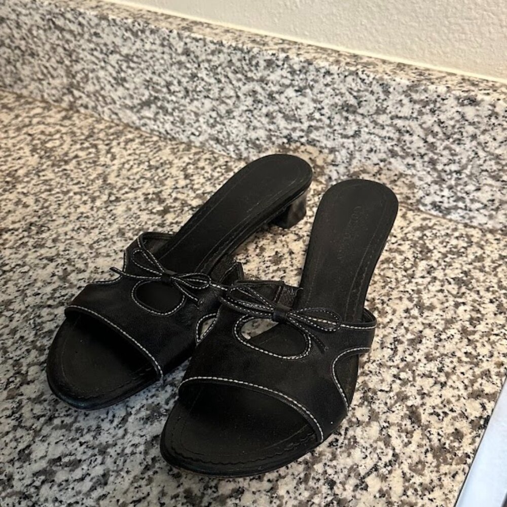 Cole Haan Black Leather Slide Heels with Bow Detail - Size 8B
